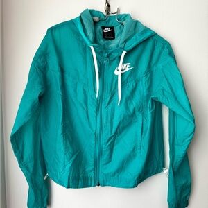 Nike Women's Aqua Utility Jacket